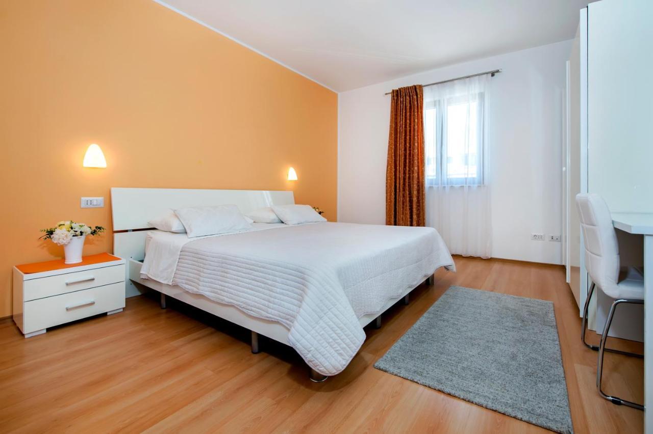 Apartments And Rooms Camaiore Rovinj Zewnętrze zdjęcie